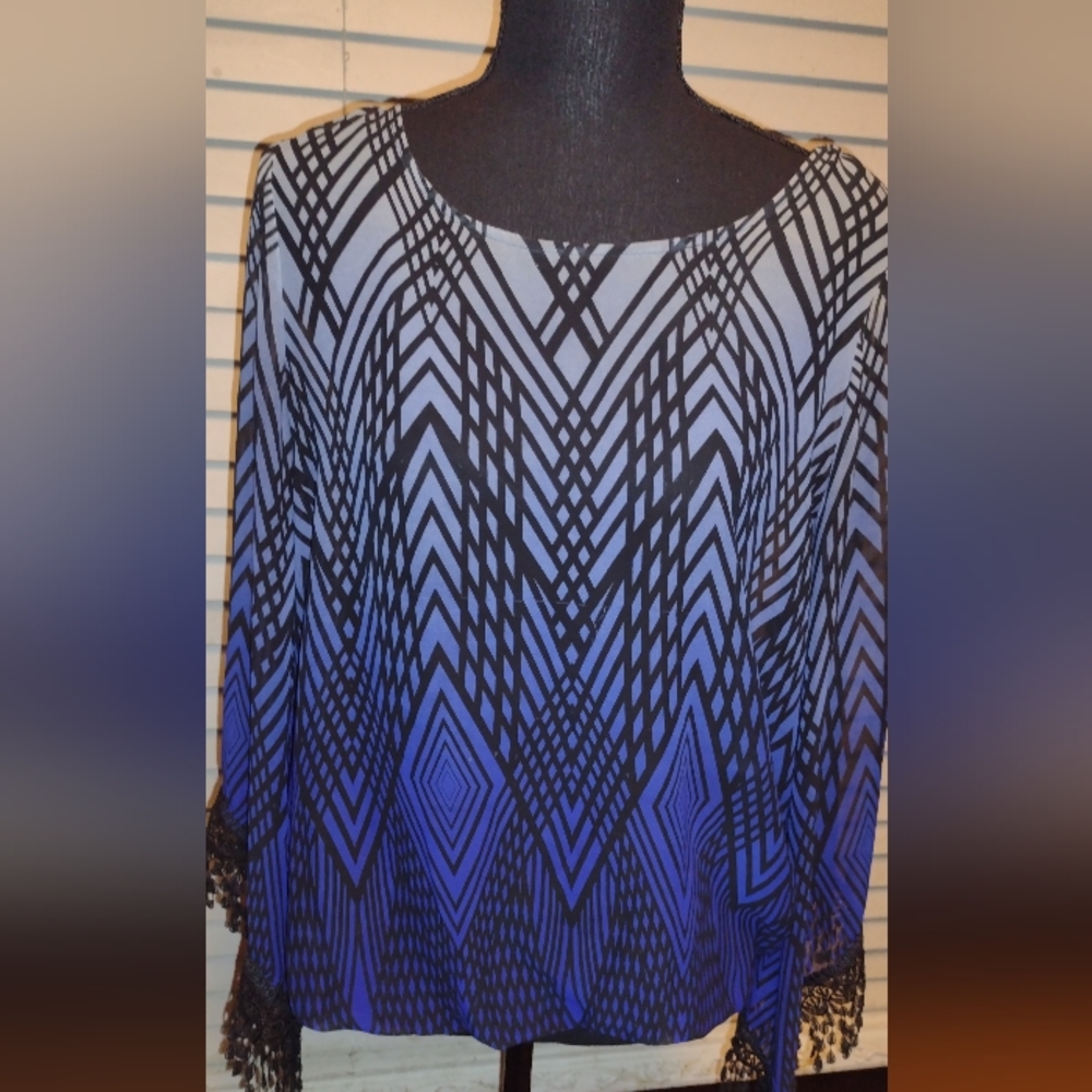 Alfani pullover blouse w lace at bottom of sleeves